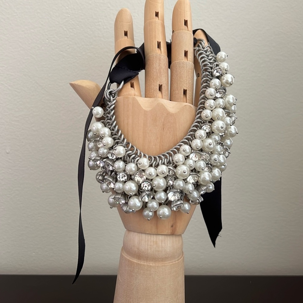 Abercrombie & Fitch Statement Necklace- new
